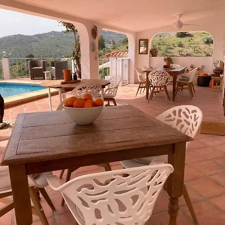 Casa La Quinta Bed & Breakfast 4*